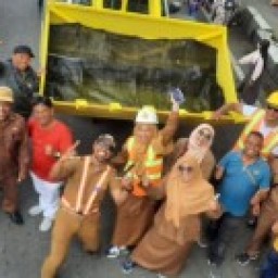 Dinas Pekerjaan Umum dan Penataan Ruang Kota Padang Panjang ikut serta memeriahkan Pawai Alegor (3).jpg